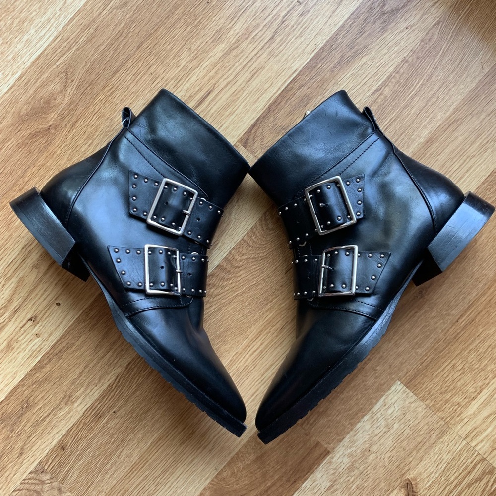 Capezzani Italian Made Leather Buckle Booties 36